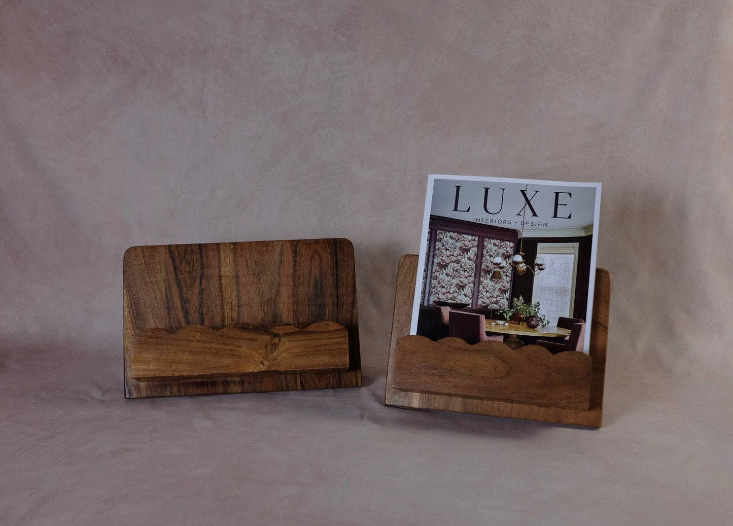 Mango Wood Scalloped Book Stand