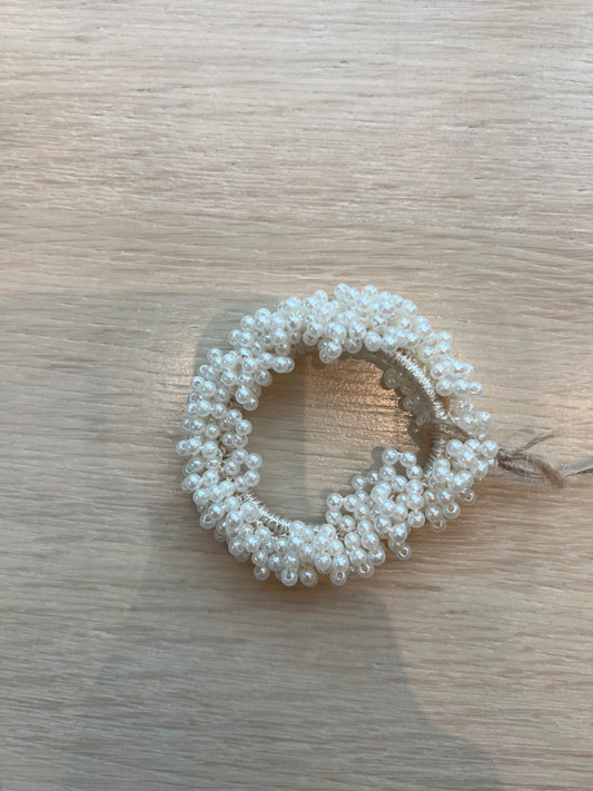 Cream Pearl Hair Tie