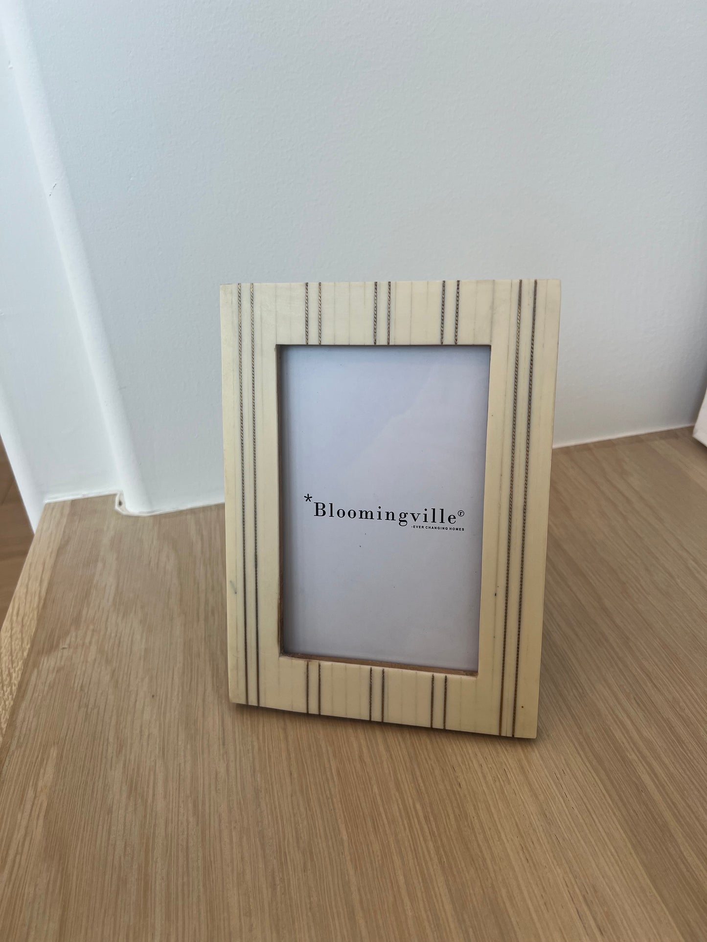 Cream Stripe 4x6 Picture Frame