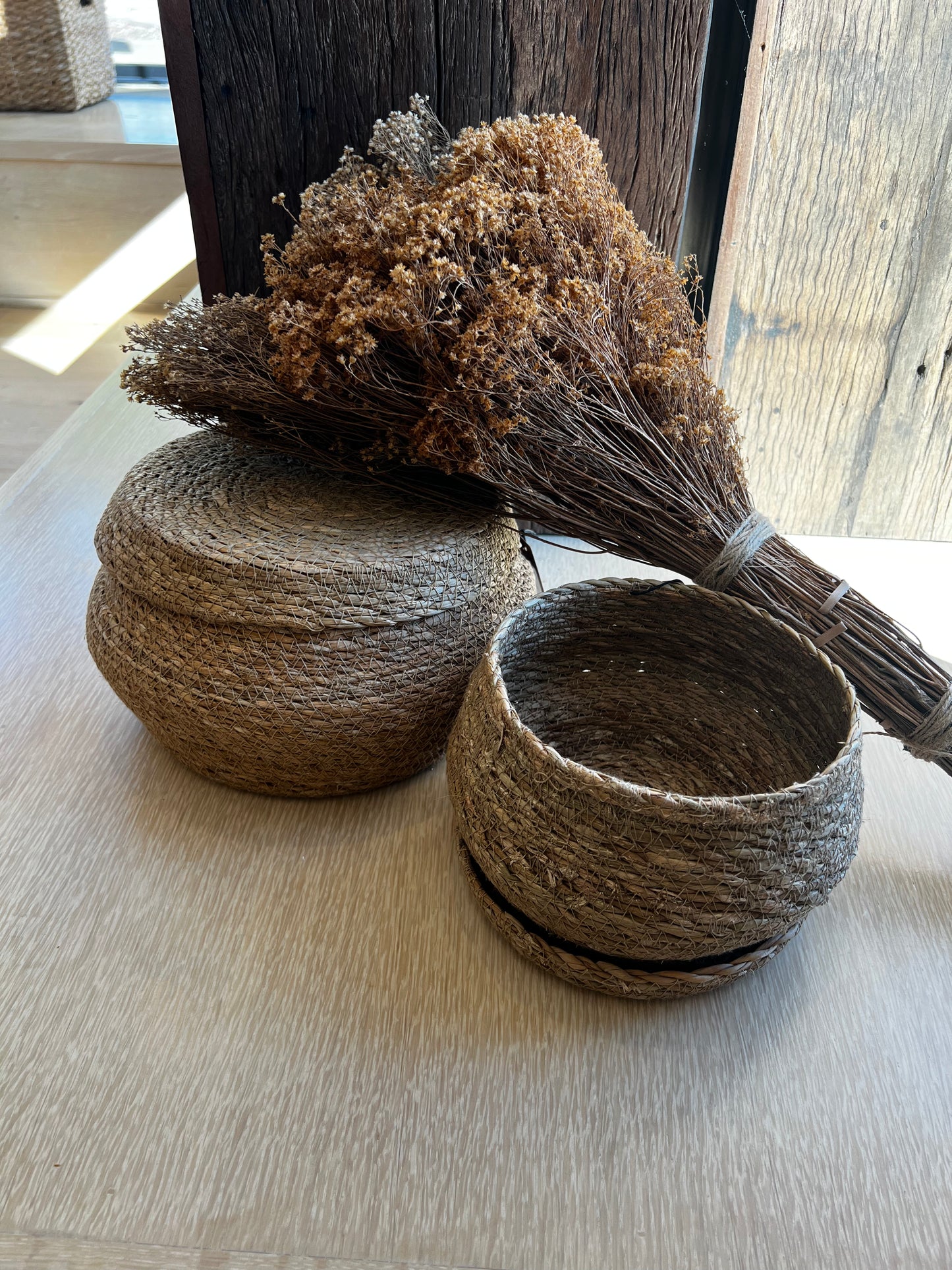 2 Piece Round Basket Set With Lids