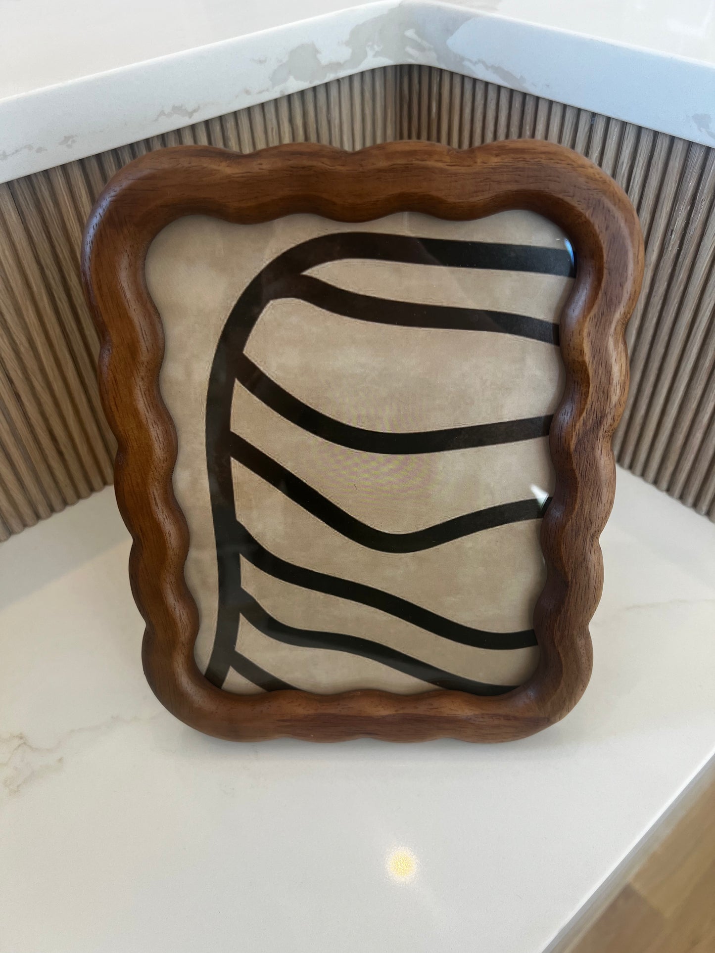 Wood Scalloped Picture Frame