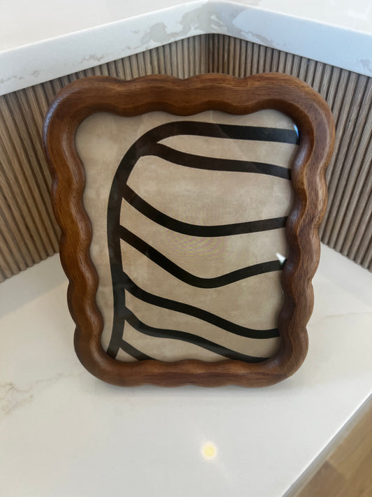 Wood Scalloped Picture Frame