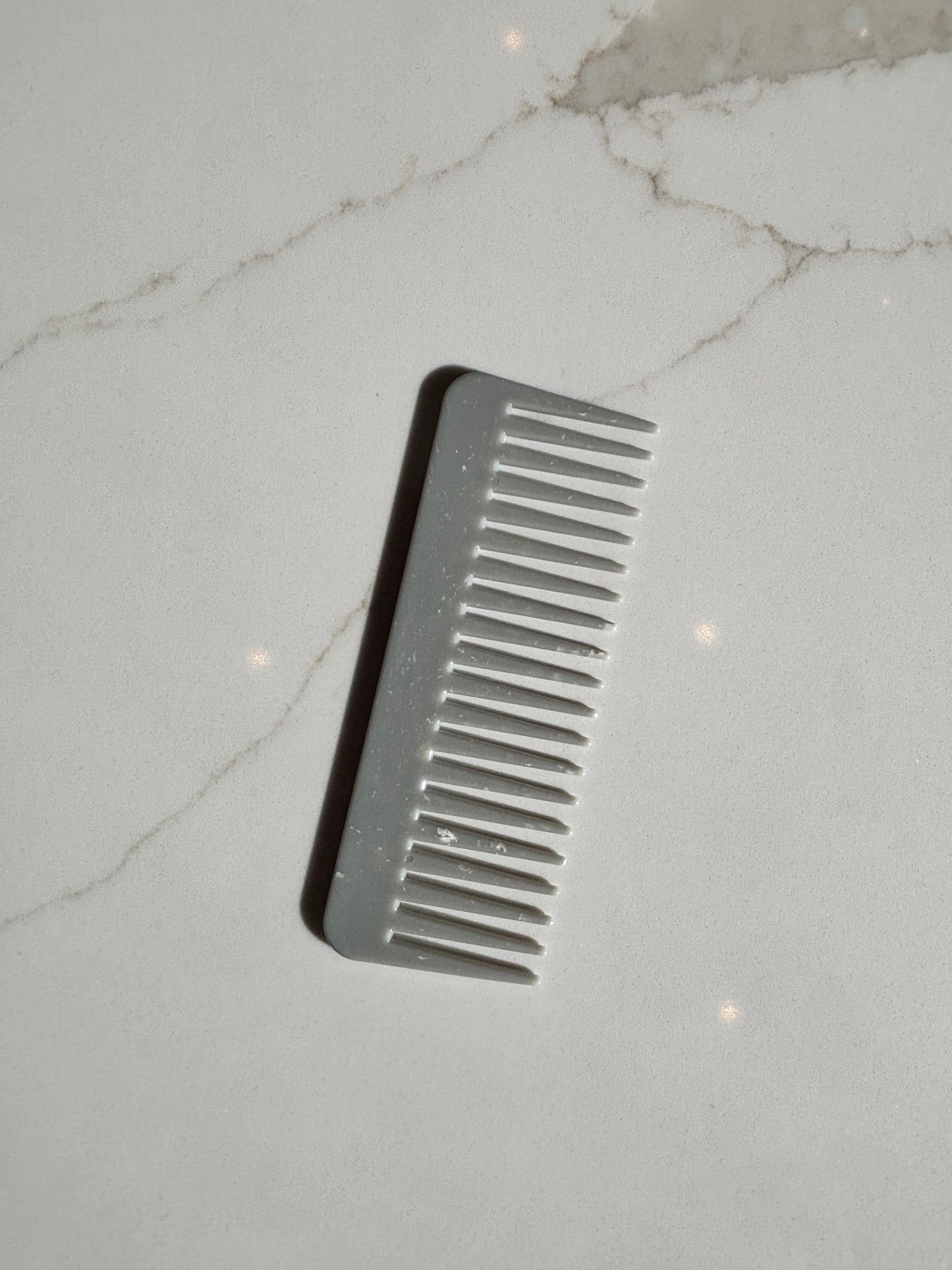 Wide Tooth Comb (grey)