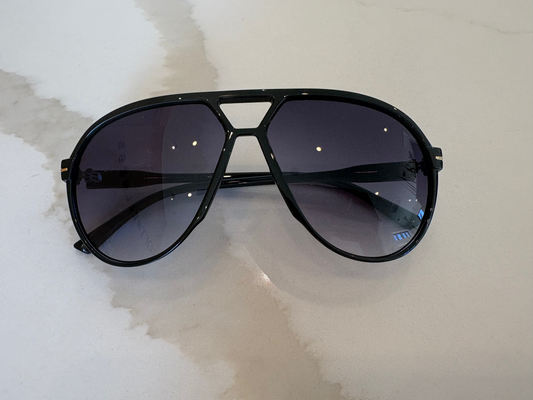 Black Framed Aviator Sunglasses (With Grey Tint)