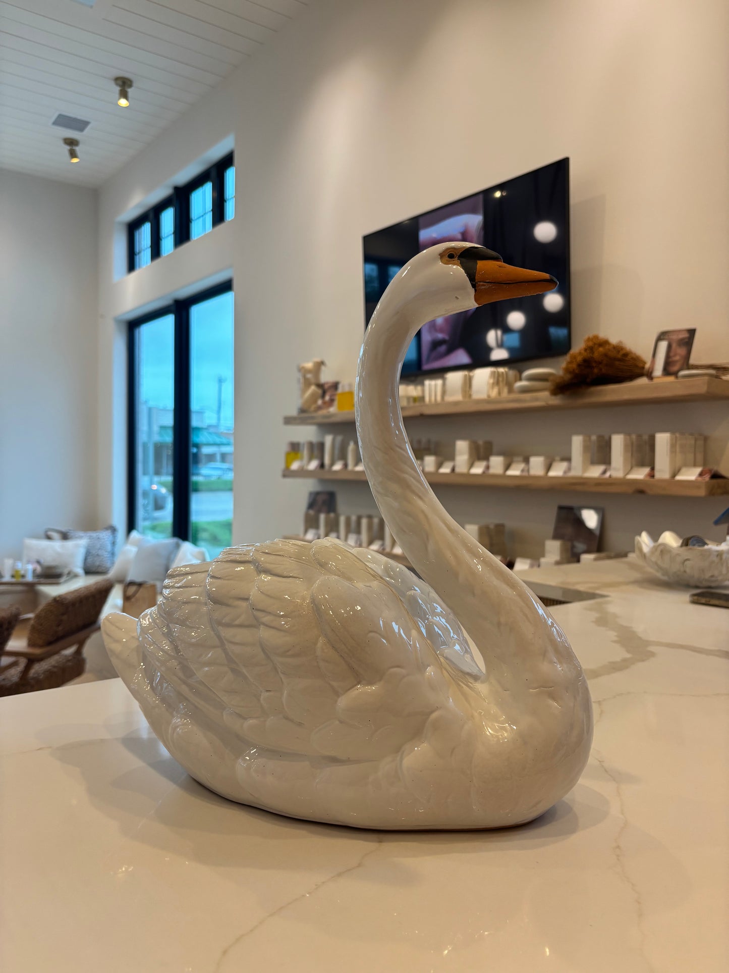 Stoneware Swan White, Black & Orange Color