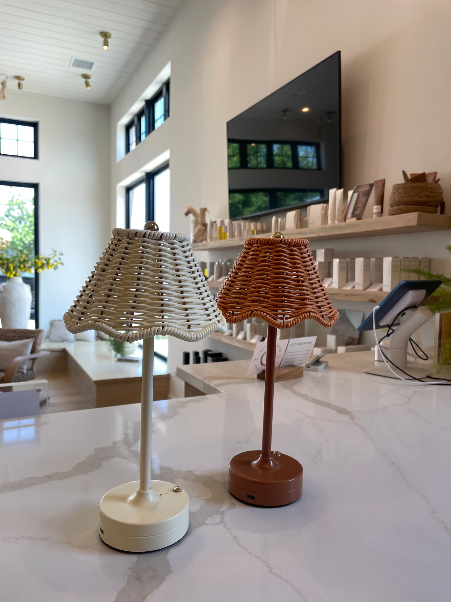 Chargeable Table Lamps