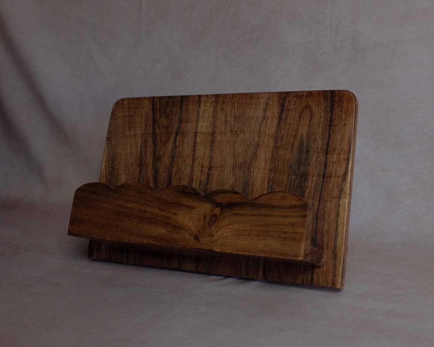 Mango Wood Scalloped Book Stand
