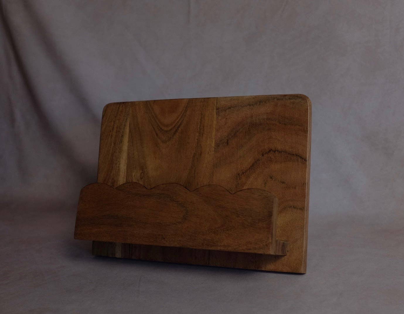 Mango Wood Scalloped Book Stand