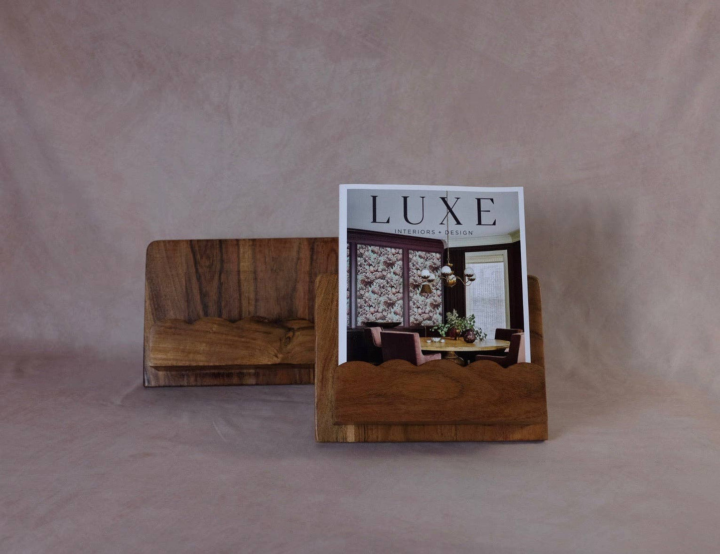 Mango Wood Scalloped Book Stand
