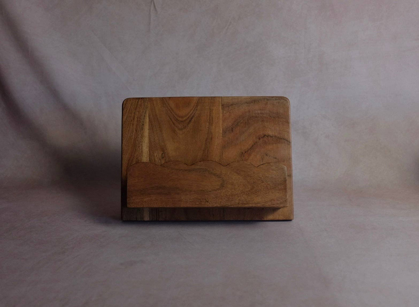 Mango Wood Scalloped Book Stand